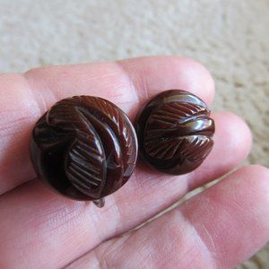 1950's Carved Brown Bakelite Screw On Button Earrings